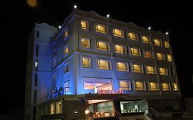 Grand Clarks Inn